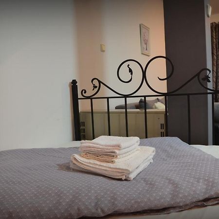 Iva Studio-Apartment Кладово Екстериор снимка